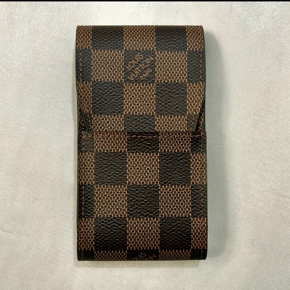 Louis Vuitton Damier Ebene Case Like-new